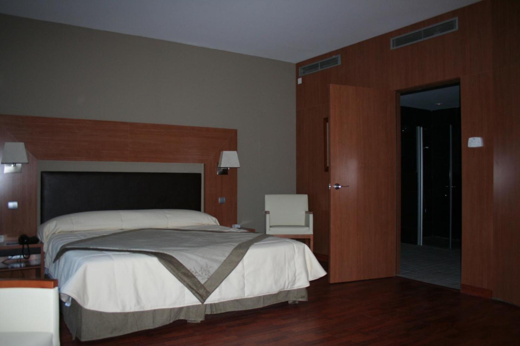 Alti Hôtel Bagneres-de-Luchon Ngoại thất bức ảnh